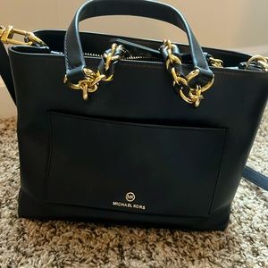 MICHEAL KORS HANDBAG.  Serial # is 37xC5K28ZLMK580